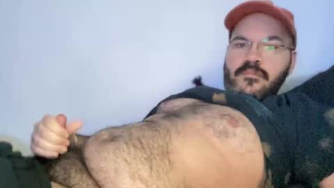 Snapshot of mikeatron2000 chatting on 12/04/24, 07:23 mikeatron2000 online show from 12/04/24, 07:23