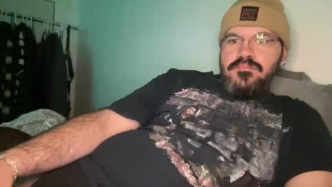 Snapshot of mikeatron2000 chatting on 01/07/25, 05:33 mikeatron2000 online show from 01/07/25, 05:33