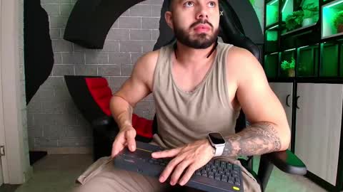 Mike Blare online show from 01/10/25, 07:11