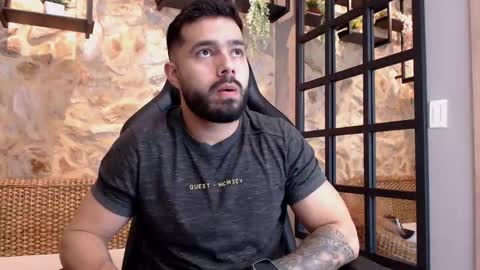 Mike Blare online show from 01/11/25, 07:05