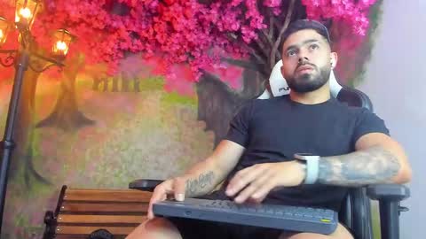 Mike Blare online show from 01/21/25, 01:18