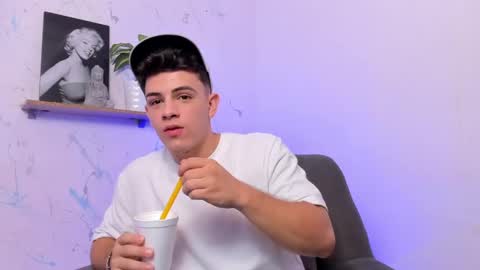 Snapshot of mikecooper_ chatting on 12/12/24, 04:59 Mike Cooper online show from 12/12/24, 04:59