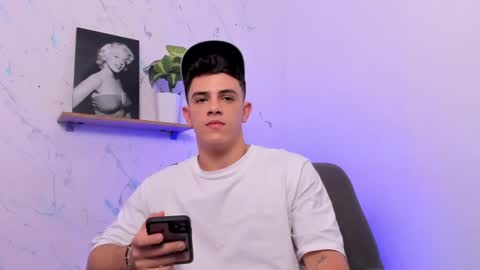 Snapshot of mikecooper_ chatting on 01/21/25, 08:08 Mike Cooper online show from 01/21/25, 08:08