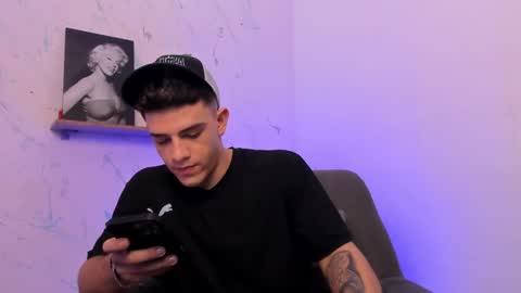 Snapshot of mikecooper_ chatting on 02/19/25, 08:22 Mike Cooper online show from 02/19/25, 08:22