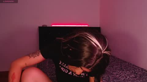 Snapshot of mikee_g chatting on 01/15/25, 10:35 ZARA BLARE online show from 01/15/25, 10:35