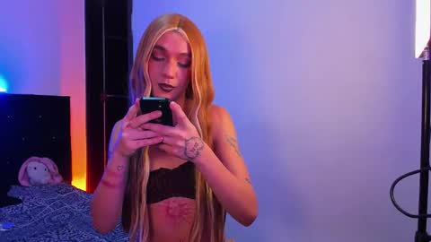 ZARA BLARE online show from 02/21/26, 02:01