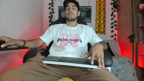 mikee_scooth online show from 01/12/25, 07:10