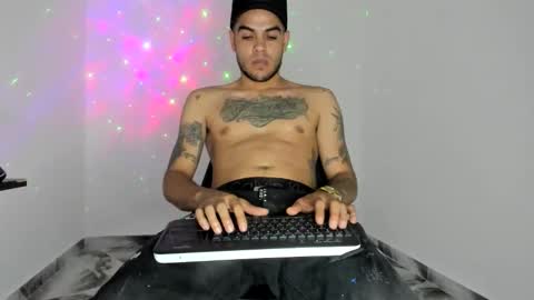 mikee_scooth online show from 05/12/26, 08:28