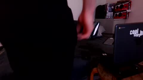 Snapshot of mikegbeme420 chatting on 10/04/25, 10:02 Mike online show from 10/04/25, 10:02