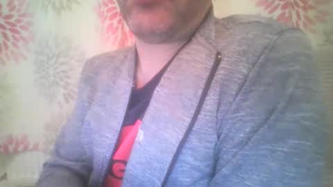 mikehockishuge9 online show from 12/15/25, 12:26