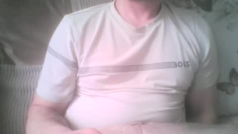 mikehockishuge9 online show from 05/17/26, 06:37