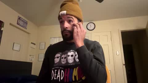 Snapshot of mikemikemikey9996 chatting on 11/03/25, 04:36 mikemikemikey9996 online show from 11/03/25, 04:36