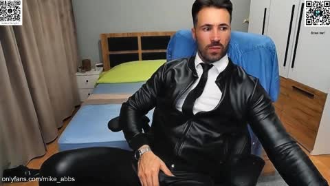 Mike    online show from 10/01/25, 06:36