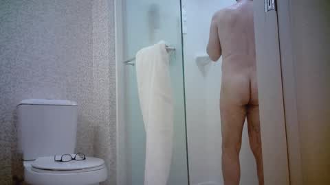 Snapshot of mikewulds chatting on 01/13/25, 12:56 Mike online show from 01/13/25, 12:56