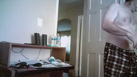 Snapshot of mikewulds chatting on 11/01/25, 02:30 Mike online show from 11/01/25, 02:30