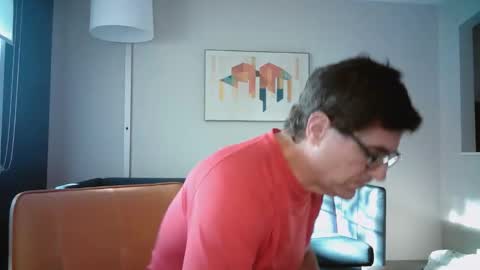 Snapshot of mikewulds chatting on 06/11/26, 01:49 Mike online show from 06/11/26, 01:49