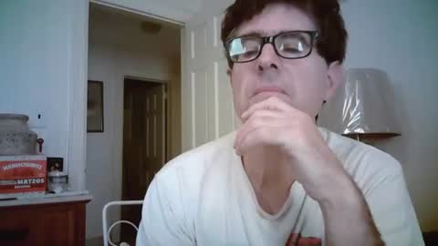 Snapshot of mikewulds chatting on 07/11/26, 12:52 Mike online show from 07/11/26, 12:52