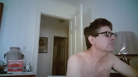 Snapshot of mikewulds chatting on 07/26/26, 02:24 Mike online show from 07/26/26, 02:24