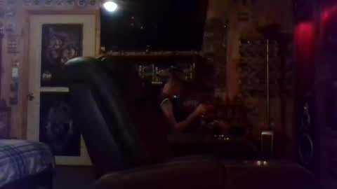 Snapshot of mikey33436 chatting on 11/20/25, 12:22 Michael online show from 11/20/25, 12:22