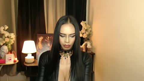 Mistress MikeyAlawi online show from 01/17/25, 07:08