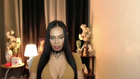 Mistress MikeyAlawi online show from 02/02/25, 11:19