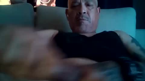 mikeyballer52 online show from 12/08/24, 04:28
