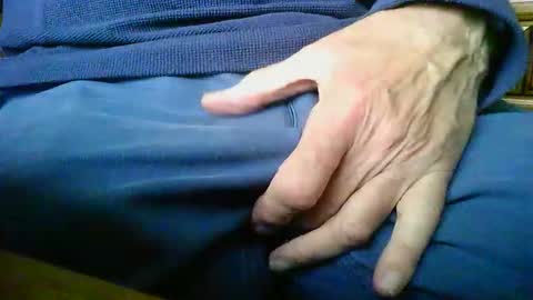 mikeybed online show from 02/11/26, 09:36