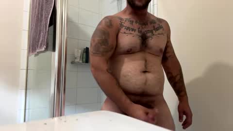 mikeyd87496034 online show from 01/11/26, 04:17