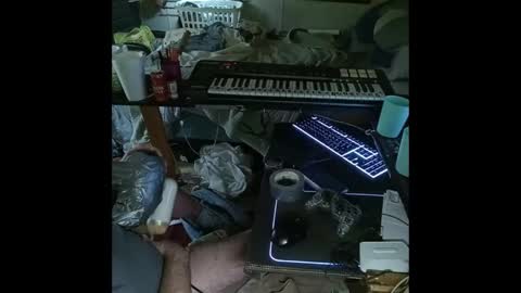 Mikey online show from 12/04/24, 10:46