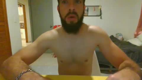 Snapshot of mikezorn chatting on 02/19/25, 01:40 mikezorn online show from 02/19/25, 01:40