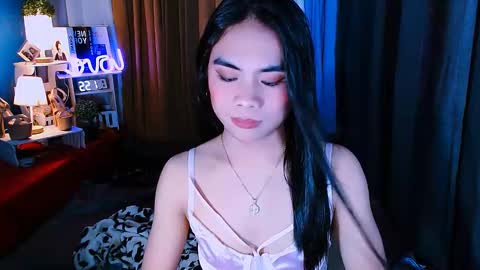 Snapshot of mikhayla_and_zeus_room chatting on 01/24/25, 07:51 Mikhayla and Zeus online show from 01/24/25, 07:51