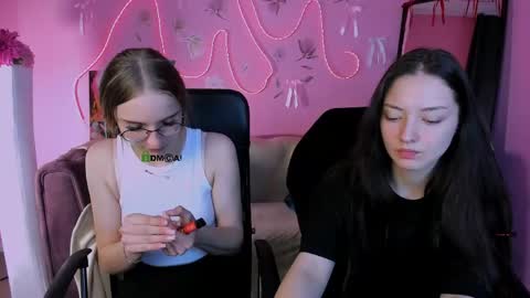 Miki online show from 04/17/26, 05:43