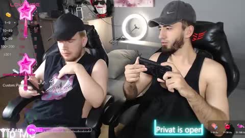 MIKI ENN ALEKS online show from 10/19/25, 10:27