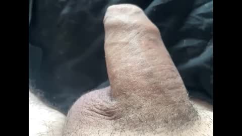 Snapshot of mikke332 chatting on 12/06/24, 12:05 mikke332 online show from 12/06/24, 12:05