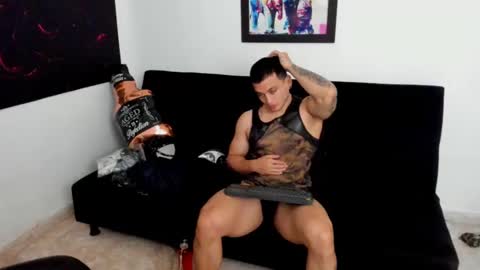 MIKKE online show from 09/19/25, 03:02