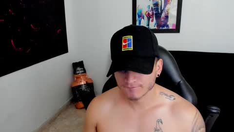 MIKKE online show from 10/03/25, 01:41