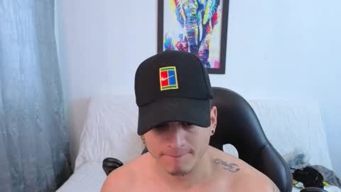 MIKKE online show from 11/15/25, 01:51