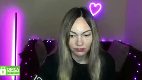 Snapshot of mikkey_mouse8 chatting on 12/19/25, 12:23 Adalina online show from 12/19/25, 12:23