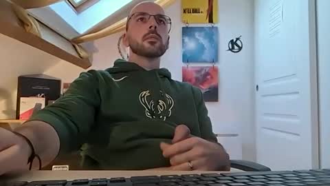 Snapshot of mikmik91 chatting on 01/13/25, 04:08 mikmik91 online show from 01/13/25, 04:08