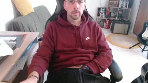 Snapshot of mikmik91 chatting on 02/20/26, 10:27 mikmik91 online show from 02/20/26, 10:27