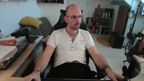 mikmik91 online show from 03/20/26, 04:23