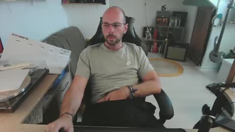 mikmik91 online show from 06/02/26, 02:41