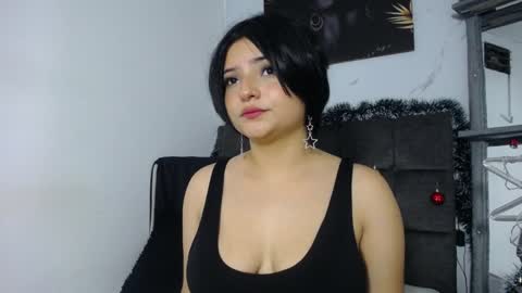 Mikoto Urb online show from 01/05/25, 03:32