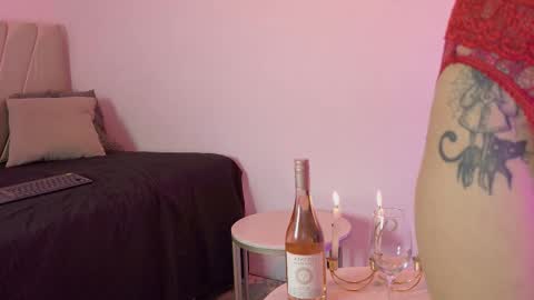 Mikoto Urb online show from 11/09/25, 07:45