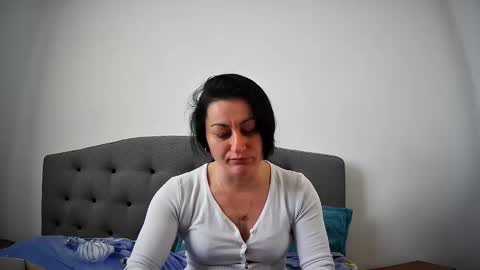 Mikyloveu online show from 03/04/25, 03:15