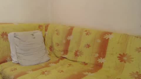 Snapshot of mikyzazo chatting on 02/12/25, 08:18 Miky Zazo online show from 02/12/25, 08:18