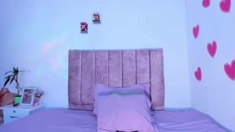 mila_1wood online show from 10/07/25, 01:08