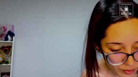 Mila and albert online show from 03/01/26, 01:18