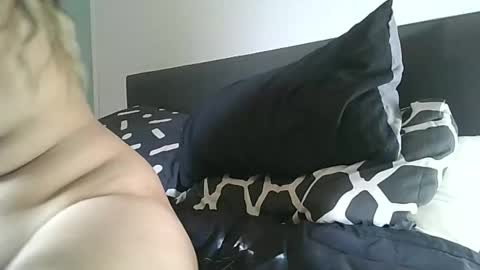 mila_2416 online show from 06/09/26, 03:51