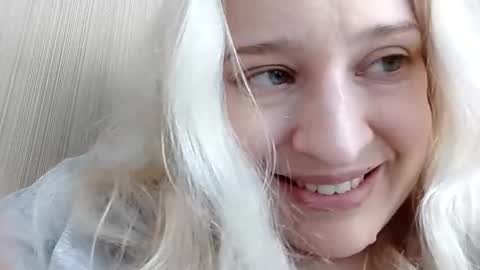 Mila 420 online show from 03/22/26, 10:07